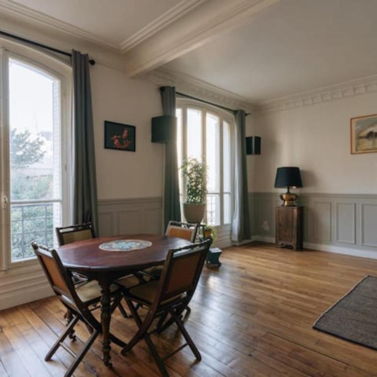 Luminous Parisian-style 1BD ApartmentBelleville - Appartement - 8