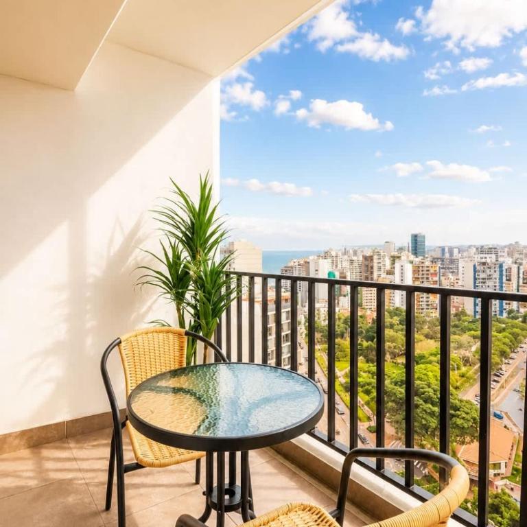 Sky Loft con Vista al Mar Jacuzzi y Piscina - Apartamento - 4