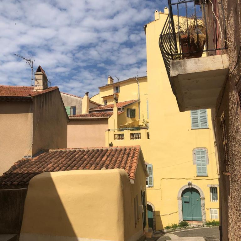Petite maison cosy centre-ville Hyères - Casa con 1 dormitorio - 24