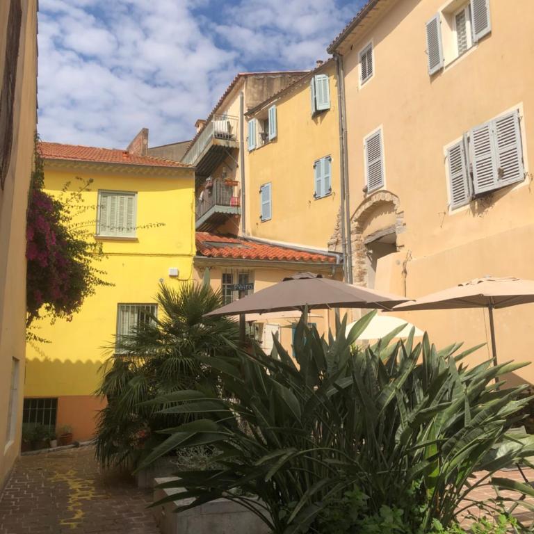Petite maison cosy centre-ville Hyères - Casa con 1 dormitorio - 29