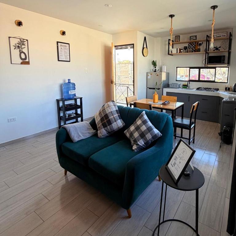 Dpto familiar moderno 2do piso - 2 Hab - 3 camas - wifi - lavadora - Two-Bedroom Apartment - 19