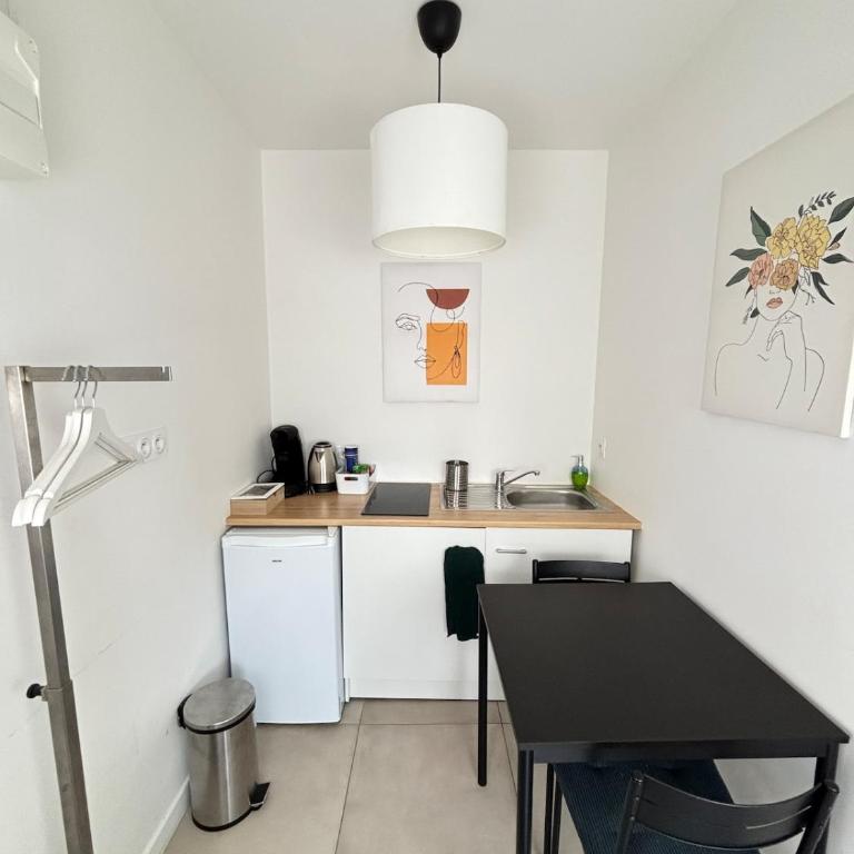 Soh Rent Strasbourg Studio 2 TV Wifi Near Train Station - Appartement 1 Chambre - 6