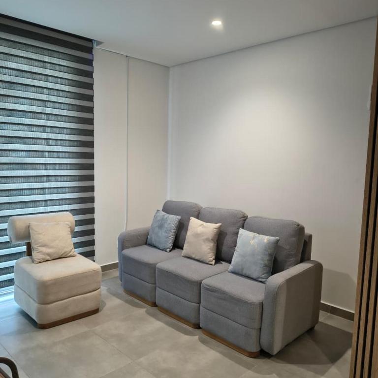 Cómodo apto con piscina a 100 metros del mar - Two-Bedroom Apartment - 41