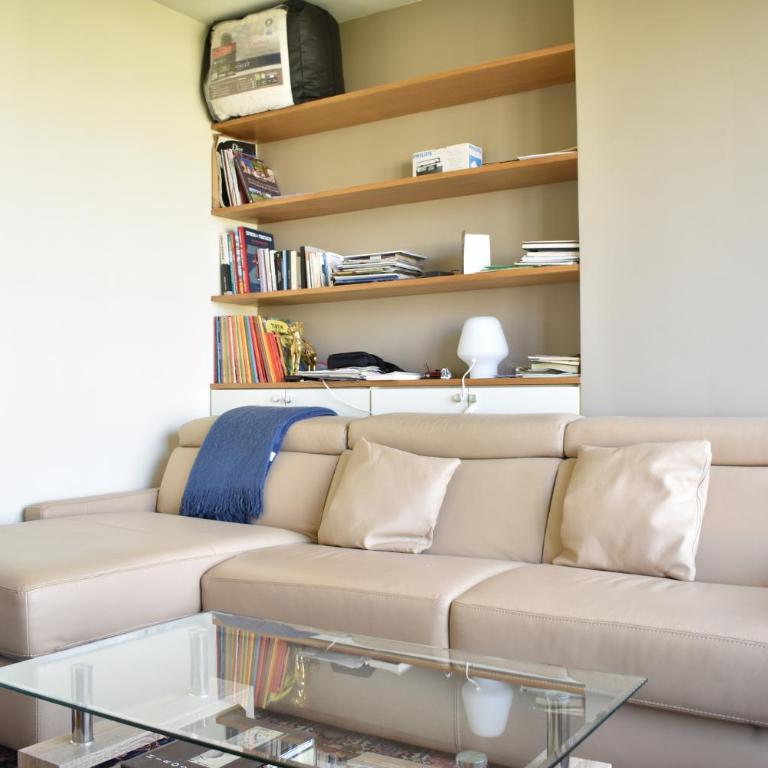 Fully Renovated Bright Studio With High View - Studio - 8