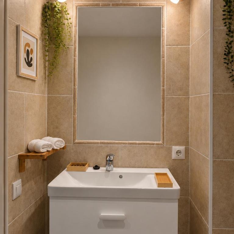 1 minute from the beach, In the heart of Roses, Side sea view Estudio - Apartamento de 1 dormitorio - 12