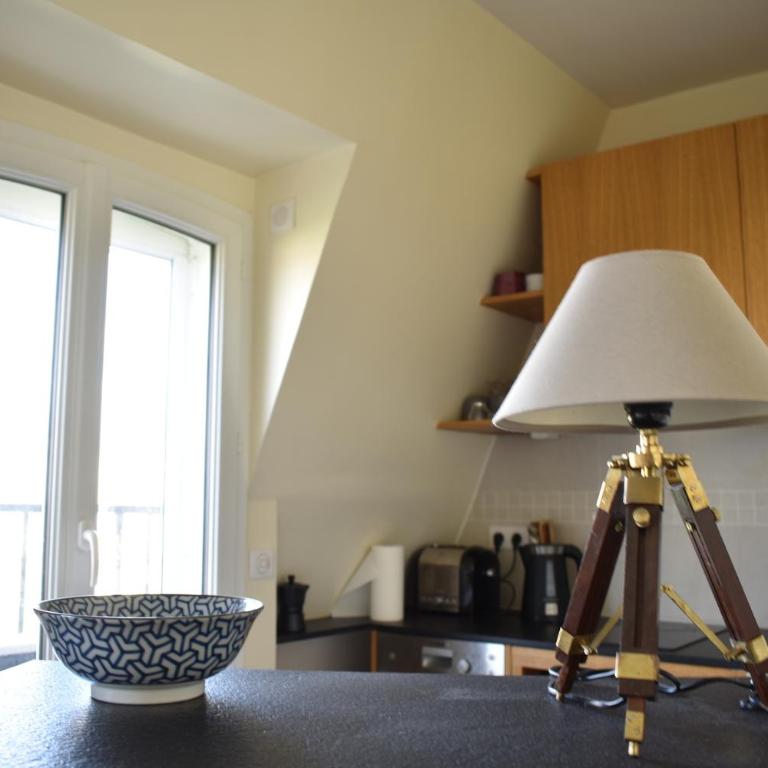 Fully Renovated Bright Studio With High View - Studio - 16