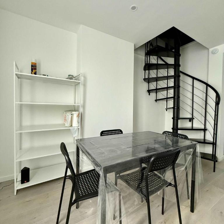 Romantic City-View Hideaway for 4 in Boulogne - Appartamento - 17
