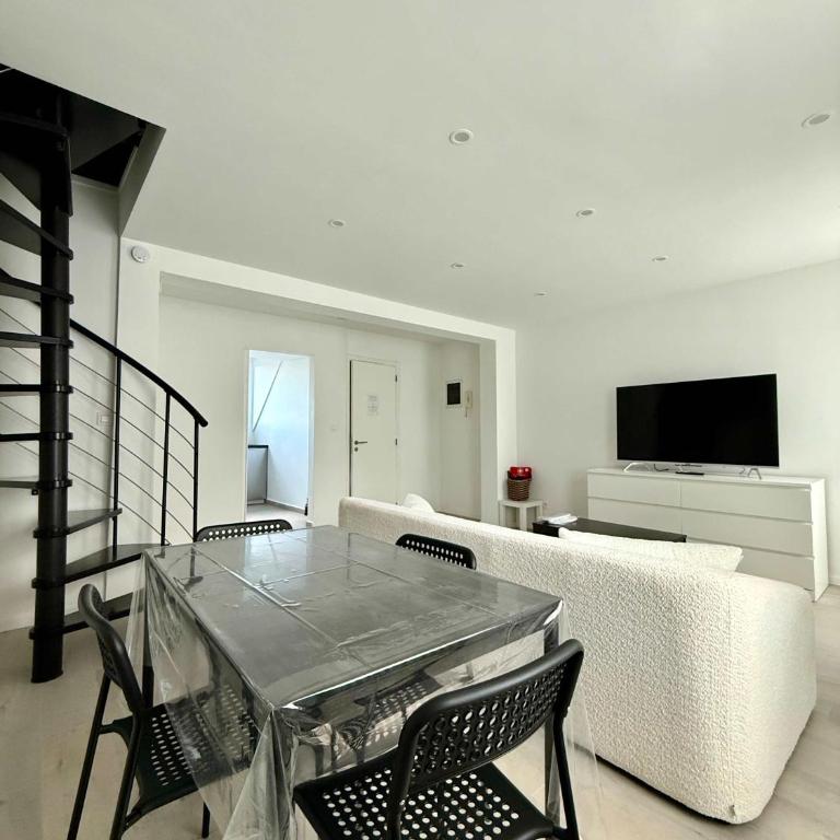 Romantic City-View Hideaway for 4 in Boulogne - Appartamento - 29