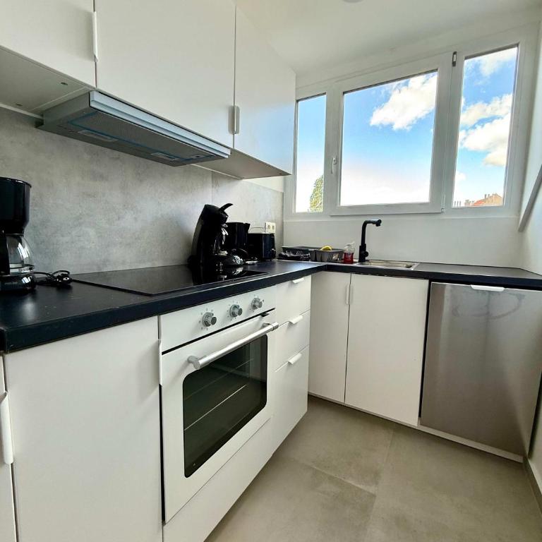 Romantic City-View Hideaway for 4 in Boulogne - Appartamento - 30