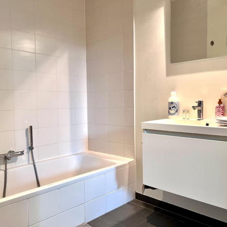Modern Loft Bright in Central Milan for 4 - Appartamento - 50