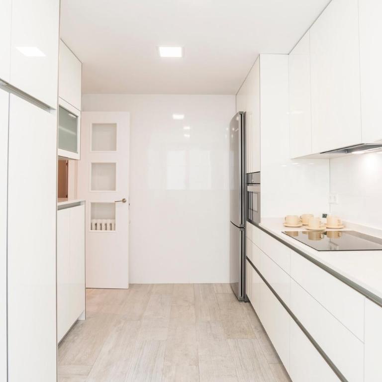 Bravo Murillo by SkyKey - Apartment - 20