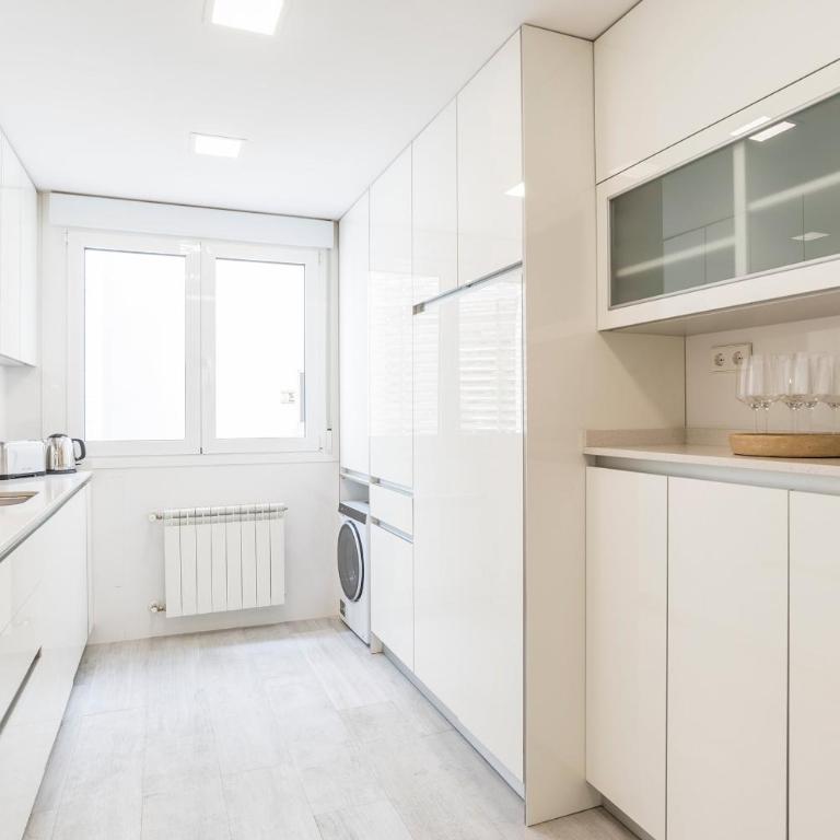 Bravo Murillo by SkyKey - Apartment - 22