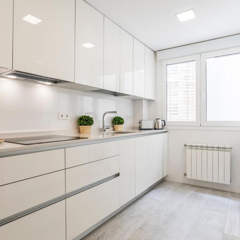 Bravo Murillo by SkyKey - Apartment - 25