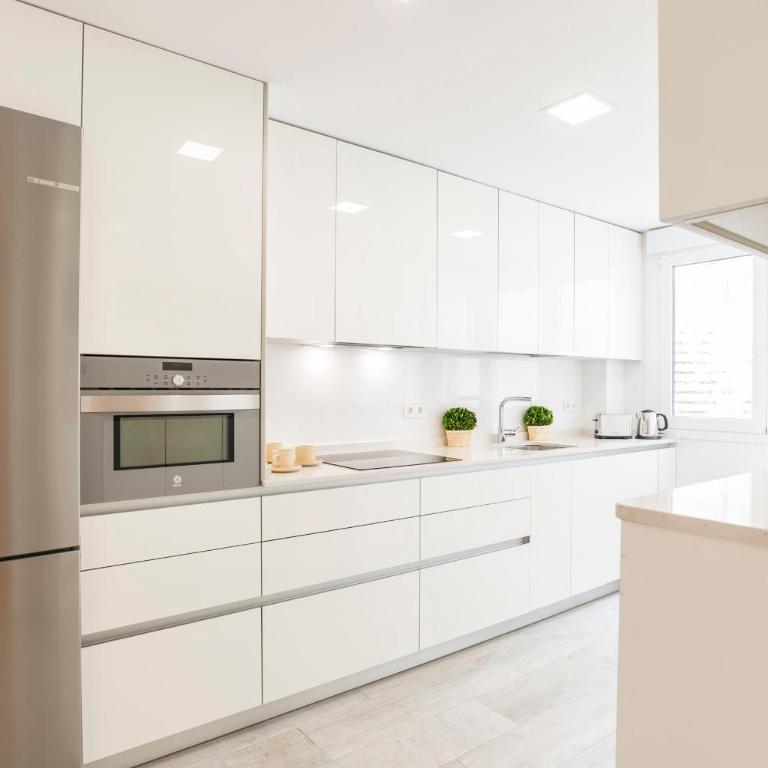 Bravo Murillo by SkyKey - Apartment - 35