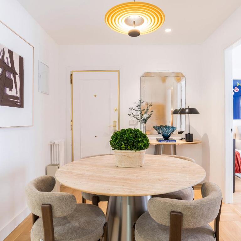 Bravo Murillo by SkyKey - Apartment - 55