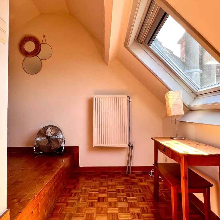 Cosy haven in Milan For 4 people - Apartment - 49