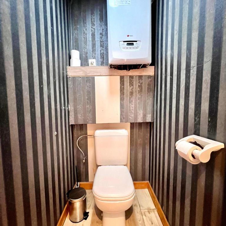 Cosy haven in Milan For 4 people - Apartment - 76