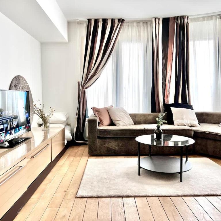 Modern Apartment for 4 Near train station - Appartamento - 1