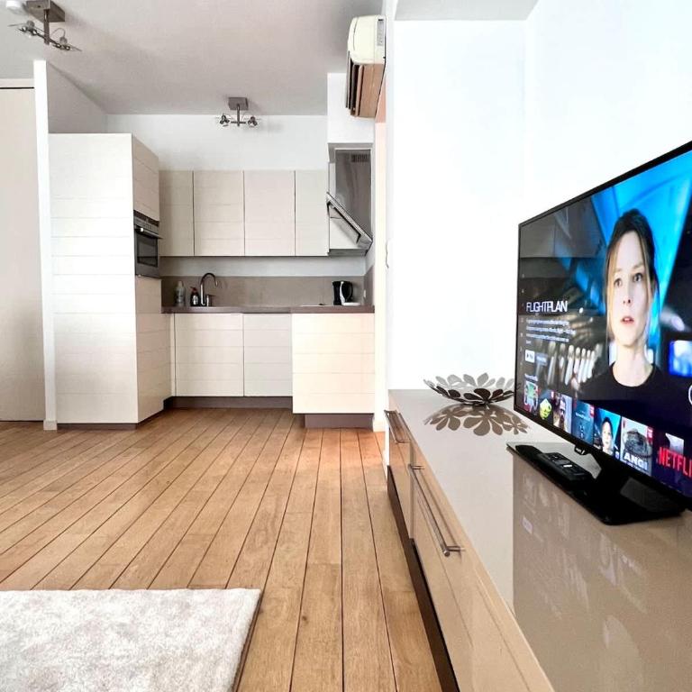 Modern Apartment for 4 Near train station - Appartamento - 16