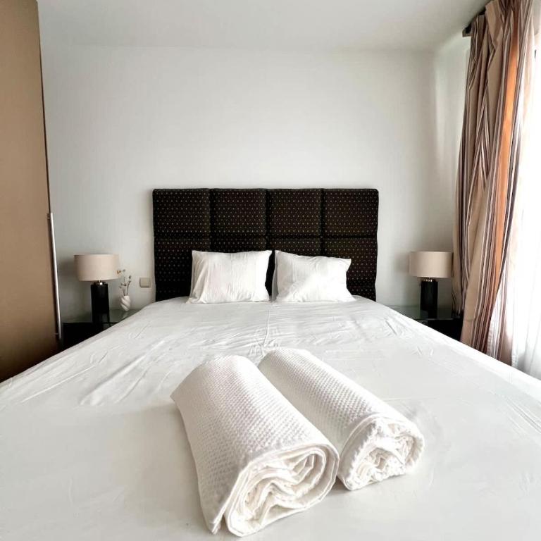 Modern Apartment for 4 Near train station - Appartamento - 41