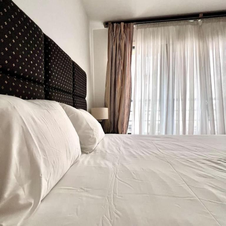 Modern Apartment for 4 Near train station - Appartamento - 42