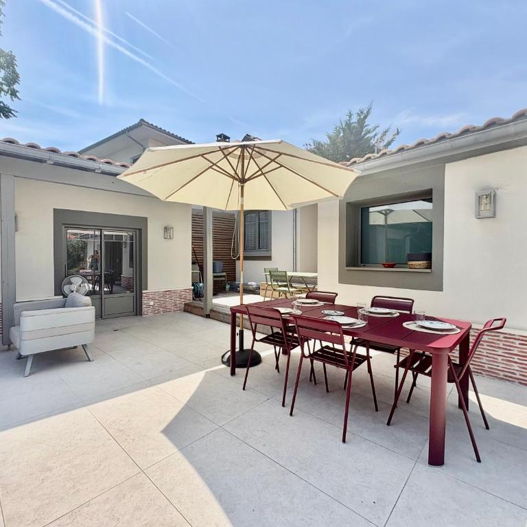VillaNeuve 4 people full center pool parking Wi-Fi - Villa mit 2 Schlafzimmern - 4