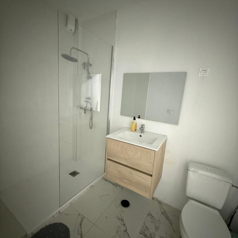 Pachon Room - Standard Double Room with Shared Bathroom - 1