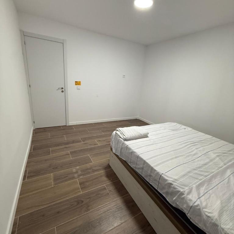 Pachon Room - Standard Double Room with Shared Bathroom - 3