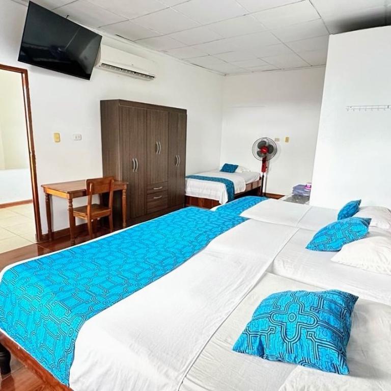 Hostal Maravilla Amazónica - Family Room with Private Bathroom - 4