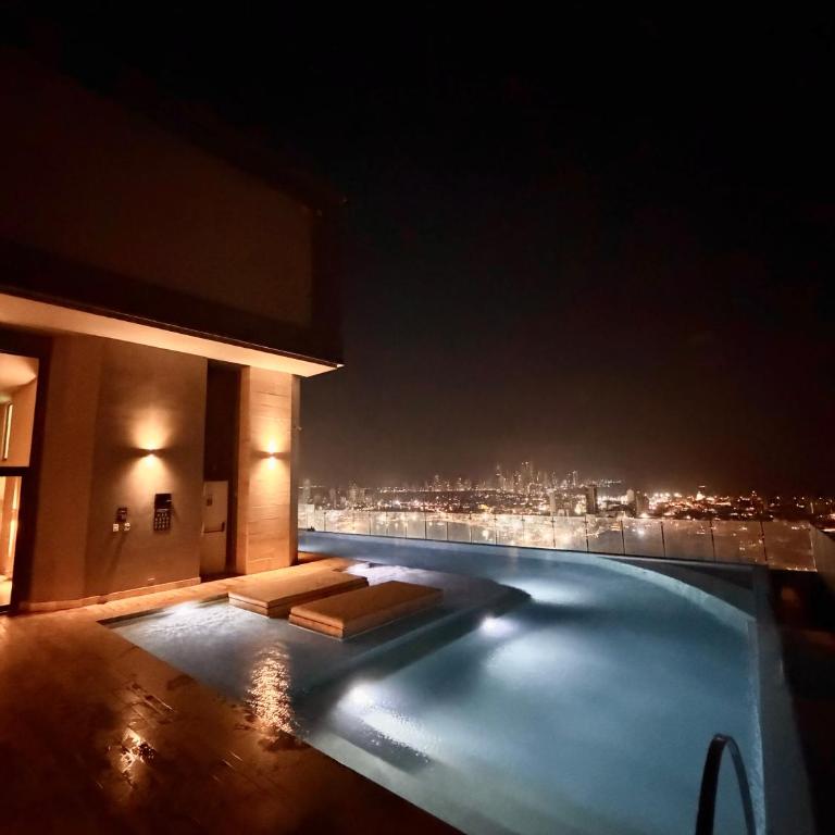 NEW! Ocean & City 360views 25FL FREE Airport pick up BY IMZ - Two-Bedroom Apartment - 37