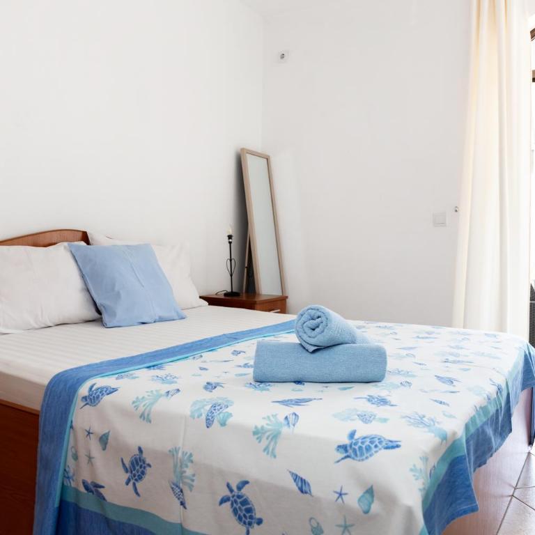 Apartments Herceg Novi - Two-Bedroom Apartment with Terrace and Sea View - 7