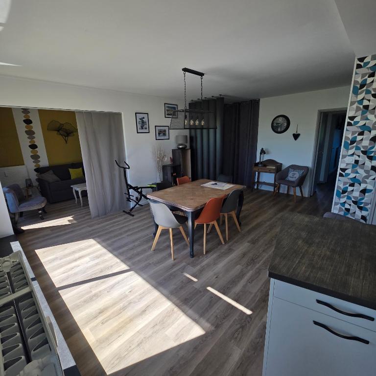 Chez KARINE T4 Terrasse HYPER CENTRE VILLE Wifi Parking - Apartamento con terraza - 11
