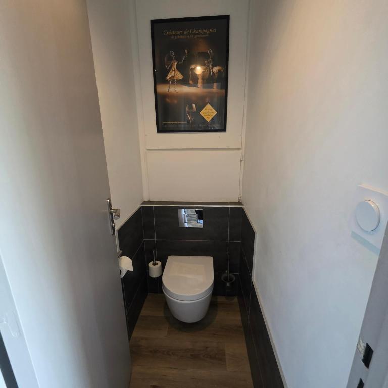 Chez KARINE T4 Terrasse HYPER CENTRE VILLE Wifi Parking - Apartamento con terraza - 21