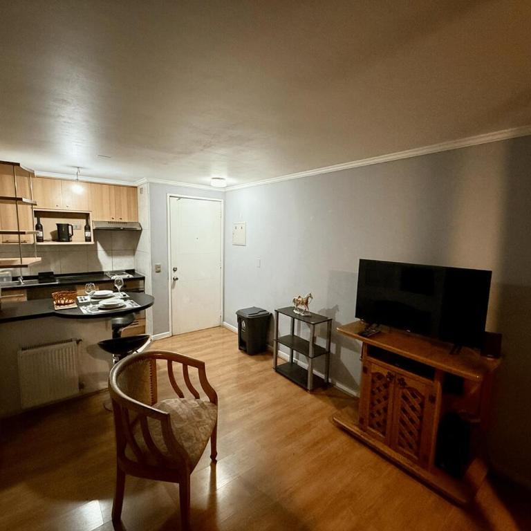 Well-equipped apartment - Wi-Fi - Balcony - Steps from the Metro - One-Bedroom Apartment - 13