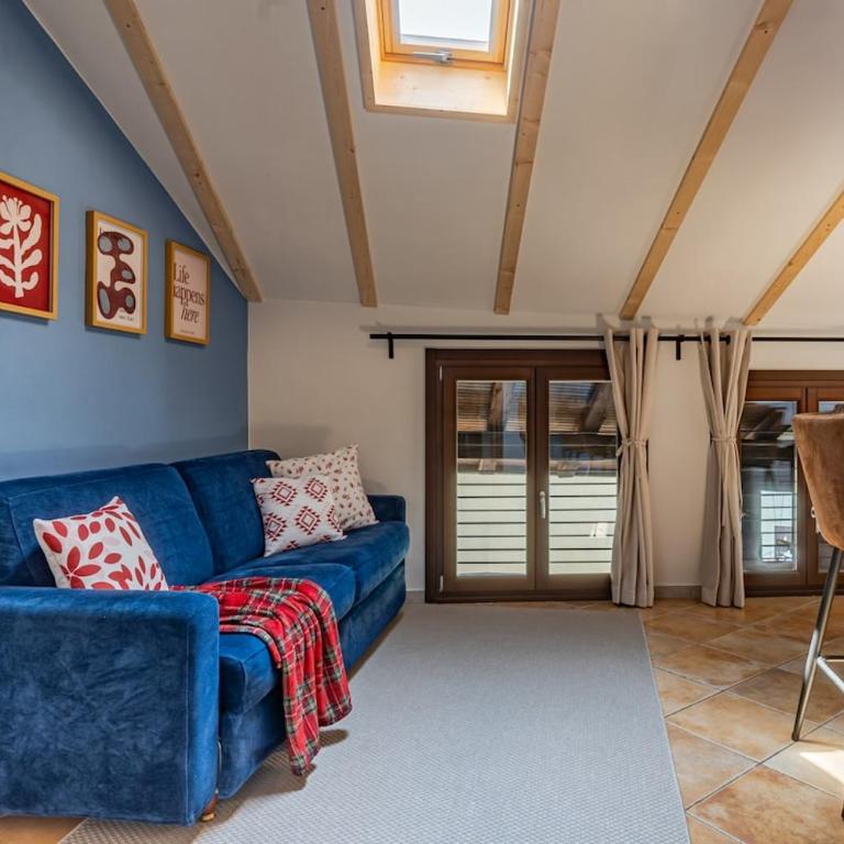 Attic for 4 in the center, everything within walking distance! - Apartamento - 8