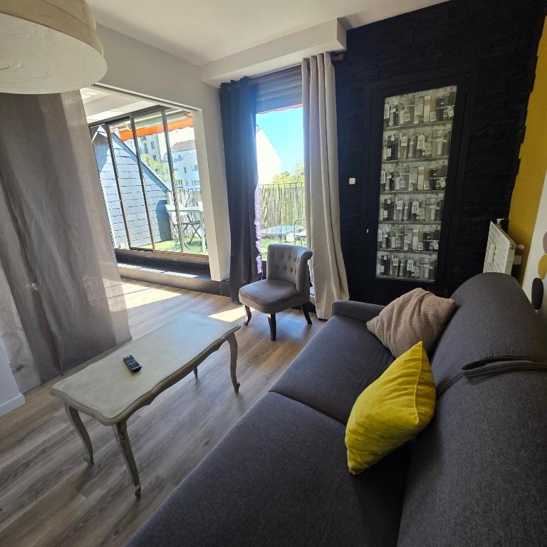 Chez KARINE T4 Terrasse HYPER CENTRE VILLE Wifi Parking - Apartamento con terraza - 9