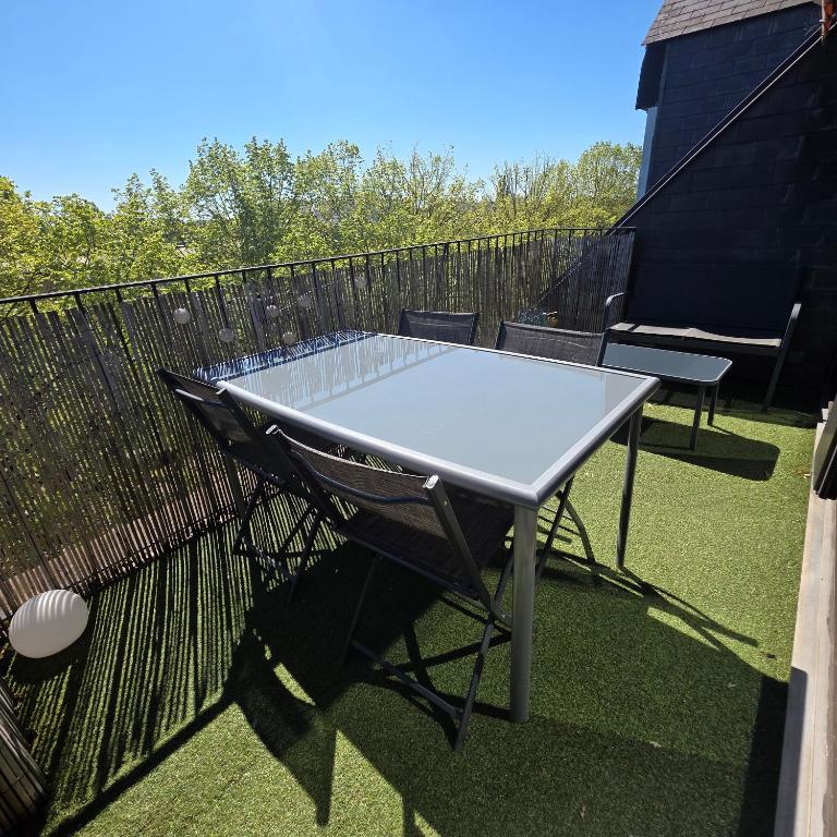 Chez KARINE T4 Terrasse HYPER CENTRE VILLE Wifi Parking - Apartamento con terraza - 7