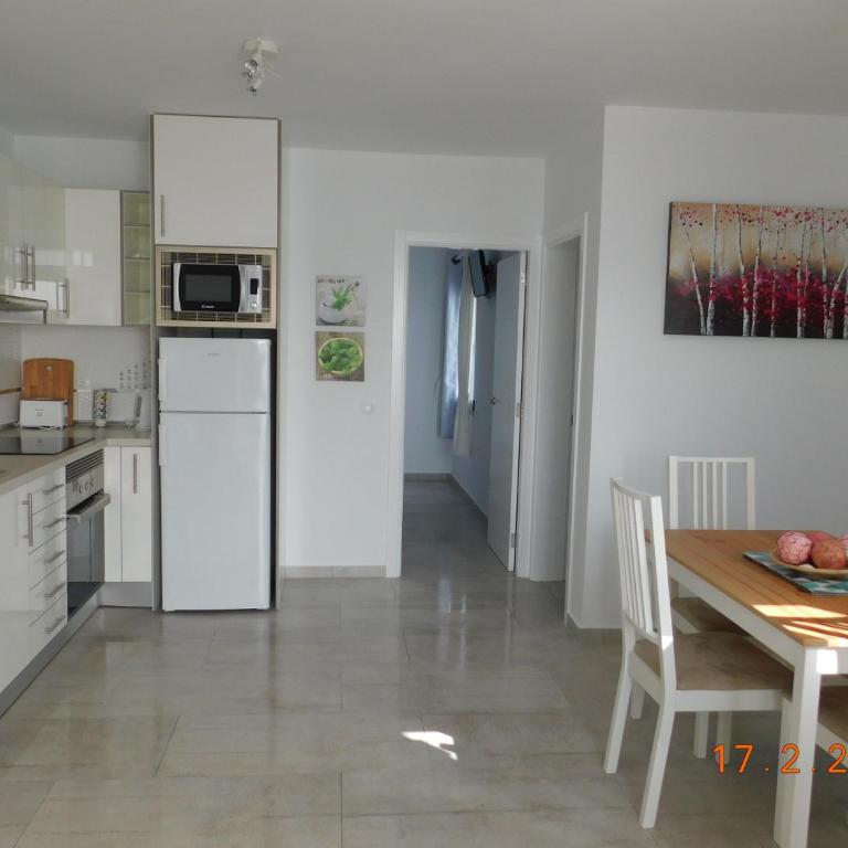 Los Gracioseros Apt 207 - Apartment with Pool View - 19