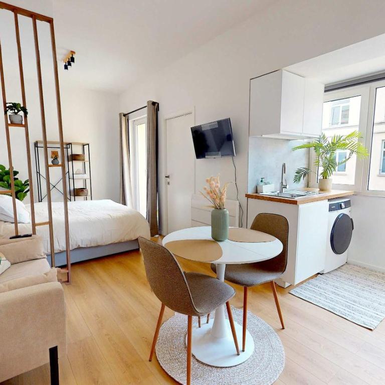 studio center Naple with large balcony for 2people - Appartamento - 1