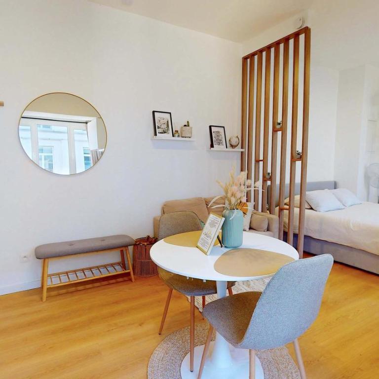studio center Naple with large balcony for 2people - Appartamento - 18