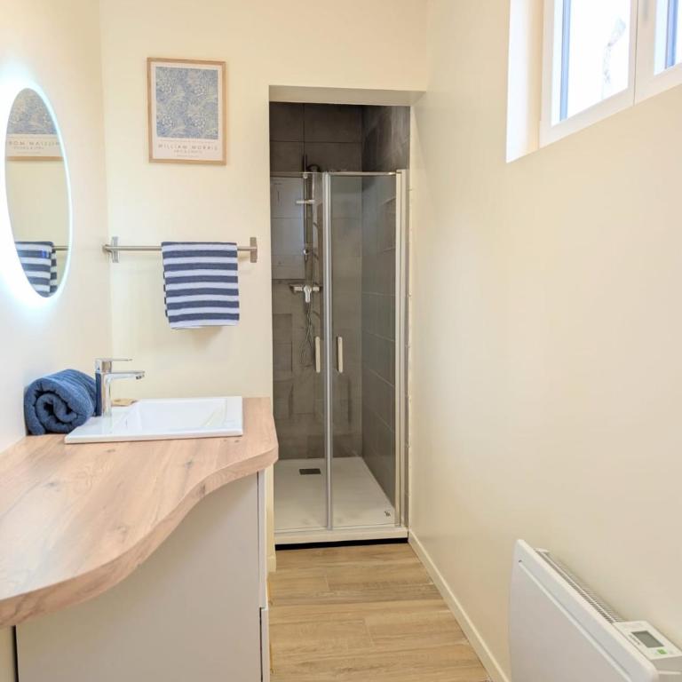 Aux portes de la plage, entièrement NEUF, CLIMATISATION, wifi, Parking gratuit, linge de maison fournit, ménage en fin de séjour compris - Apartment mit Gartenblick - 1