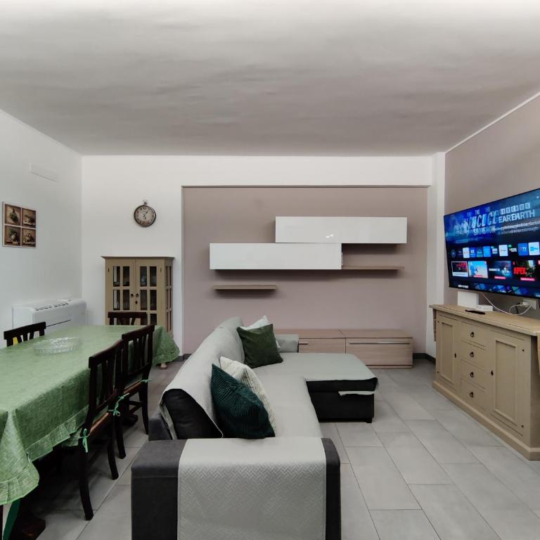 Casa degli Ulivi | 2 Bagni, Mare & Stazione - One-Bedroom Apartment - 4