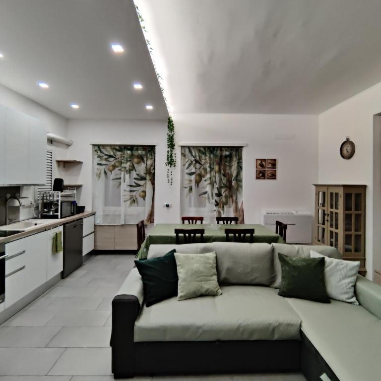 Casa degli Ulivi | 2 Bagni, Mare & Stazione - One-Bedroom Apartment - 7