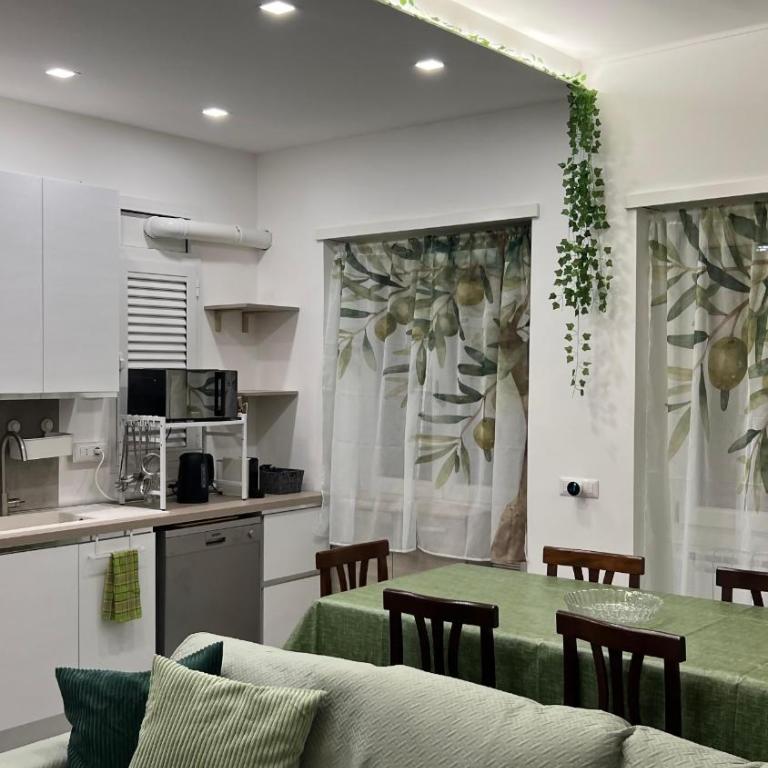 Casa degli Ulivi | 2 Bagni, Mare & Stazione - One-Bedroom Apartment - 8