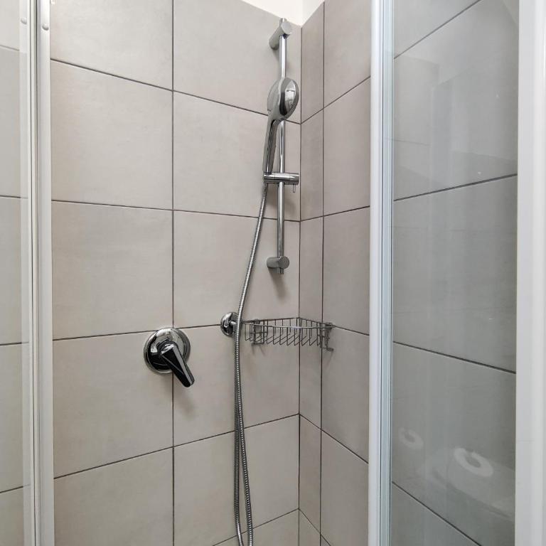 Casa degli Ulivi | 2 Bagni, Mare & Stazione - One-Bedroom Apartment - 17