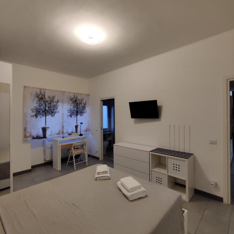 Casa degli Ulivi | 2 Bagni, Mare & Stazione - One-Bedroom Apartment - 27