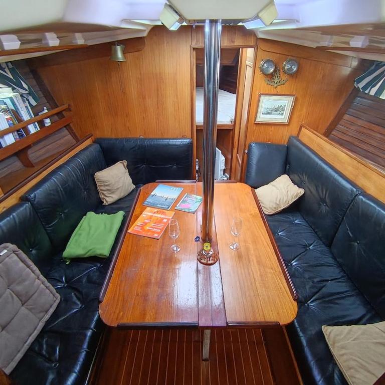 Hébergement sur un grand voilier confortable à Deauville - Mobile Home - 1