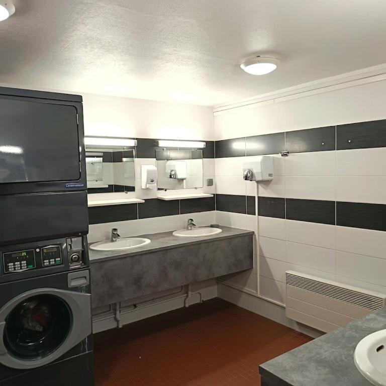 Hébergement sur un grand voilier confortable à Deauville - Mobile Home - 4