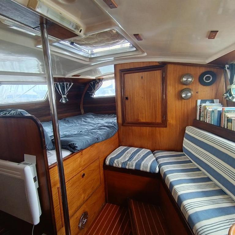 Hébergement sur un grand voilier confortable à Deauville - Mobile Home - 10