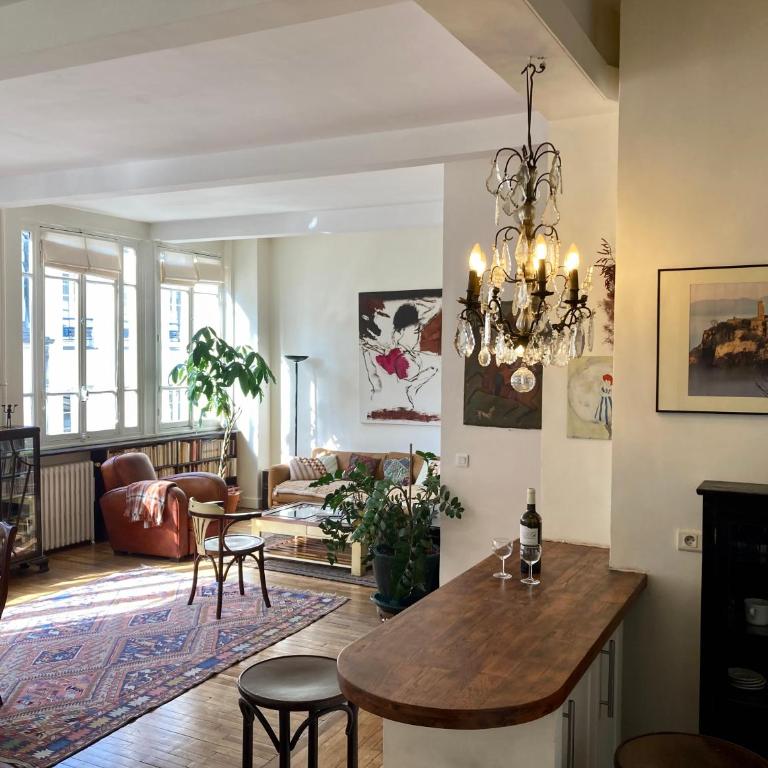 Paris, Le Marais, Vaste séjour rue de Bretagne - Appartement 2 Chambres - 1